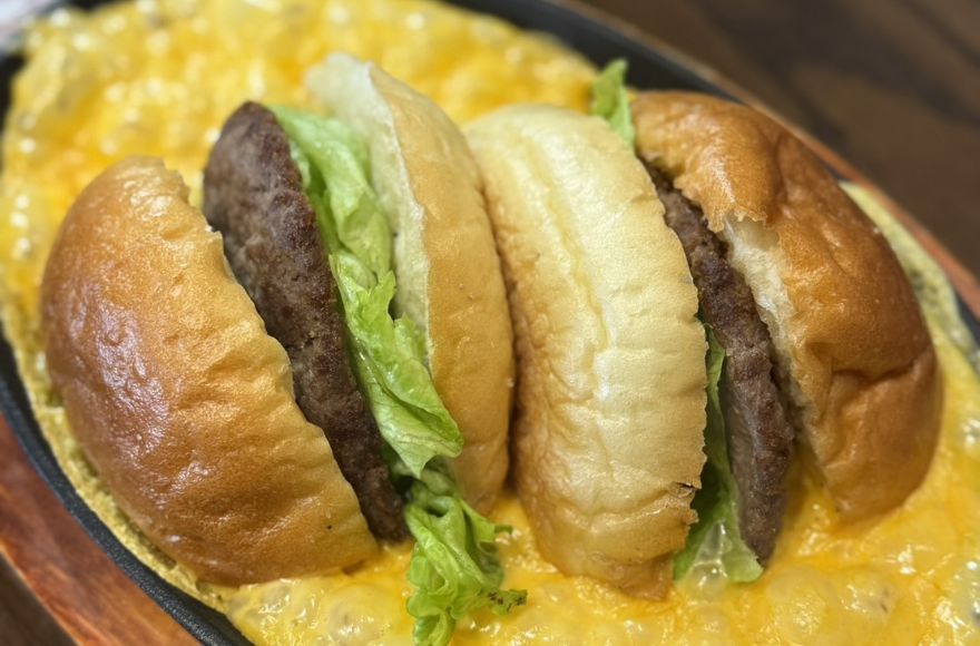 鉄板チーズバーガー